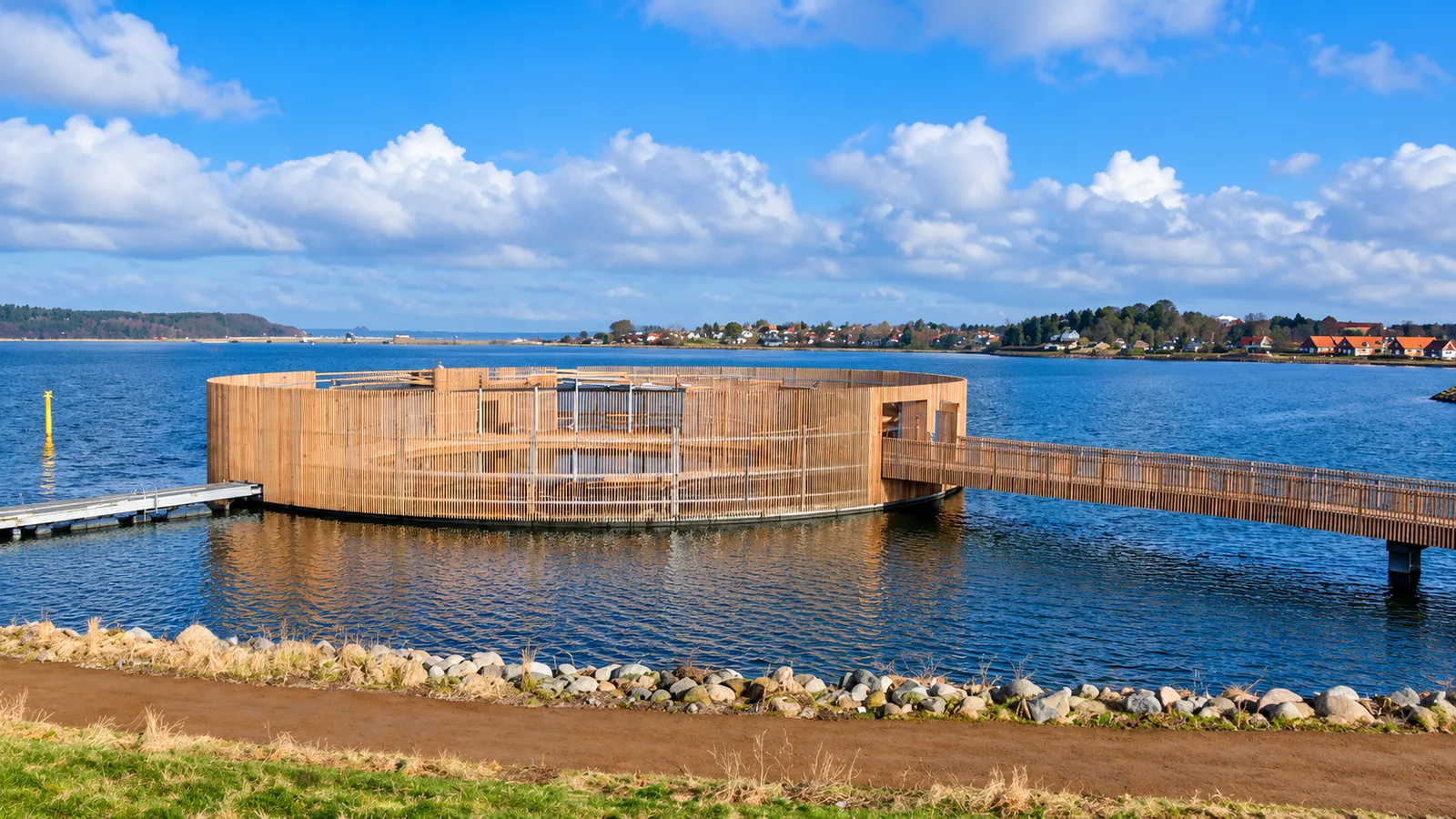 CASE HERO - FREDERIKSSUND HAVNEBAD
